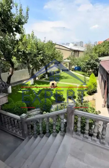 ՆՈՐՔ-ՄԱՐԱՇ, ԱՐՄԵՆԱԿ ԱՐՄԵՆԱԿՅԱՆ ՓՈՂՈՑ, 7 ՍԵՆՅԱԿ