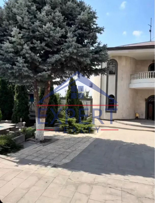 ՆՈՐՔ-ՄԱՐԱՇ, ԱՐՄԵՆԱԿ ԱՐՄԵՆԱԿՅԱՆ ՓՈՂՈՑ, 7 ՍԵՆՅԱԿ