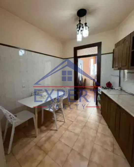 ԿԵՆՏՐՈՆ, ԴԵՐԵՆԻԿ ԴԵՄԻՐՃՅԱՆ ,  3ՍԵՆՅԱԿ