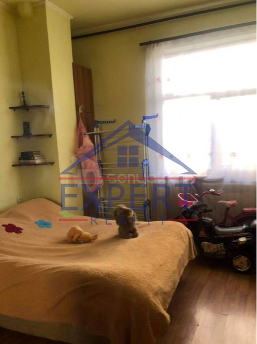 ԱՋԱՓՆՅԱԿ, ՄԵԼՔՈՒՄՈՎ Փ․ ,3 ՍԵՆՅԱԿ