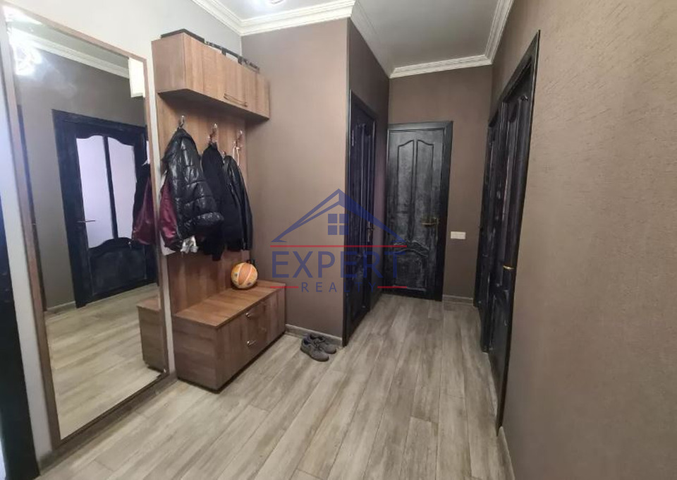 ԴԱՎԹԱՇԵՆ, ԴԱՎԹԱՇԵՆ 4-ՐԴ ԹԱՂԱՄԱՍ, 3 ՍԵՆՅԱԿ