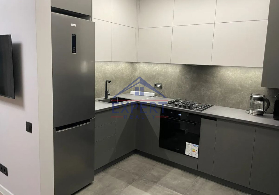 ԿԵՆՏՐՈՆ, ԽՈՐԵՆԱՑՈՒ ՓՈՂՈՑ, 3 ՍԵՆՅԱԿ