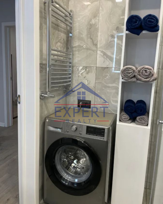 ԿԵՆՏՐՈՆ, ԽՈՐԵՆԱՑՈՒ ՓՈՂՈՑ, 3 ՍԵՆՅԱԿ