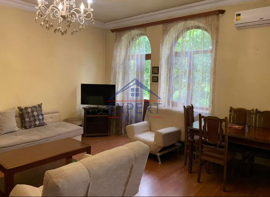 ԱՐԱԲԿԻՐ, ԱԶԱՏՈՒԹՅԱՆ ՊՈՂՈՏԱ, 1 ՍԵՆՅԱԿ