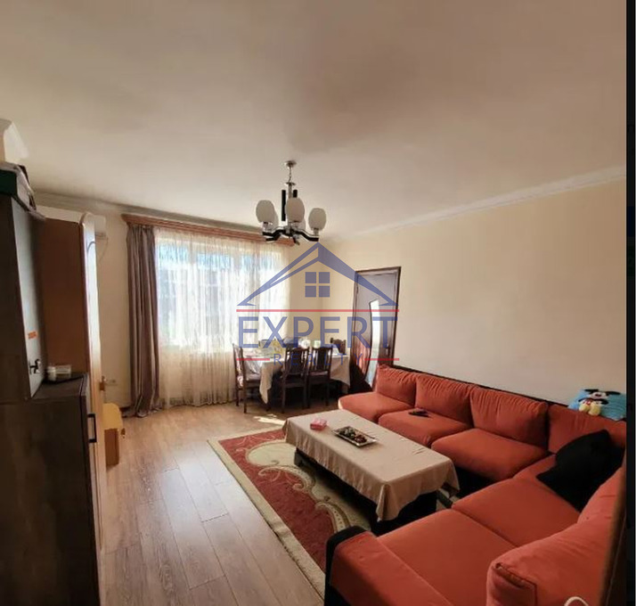 Արաբկիր, Ազատության պողոտա, 3 սենյակ, 63քմ․, 2/12 հարկ