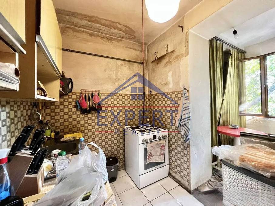 ԿԵՆՏՐՈՆ, ՏԻԳՐԱՆ ՄԵԾ ՊՈՂԱՏԱ, 2 ՍԵՆՅԱԿ