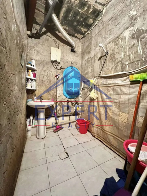 ԿԵՆՏՐՈՆ, ՏԻԳՐԱՆ ՄԵԾ ՊՈՂԱՏԱ, 2 ՍԵՆՅԱԿ