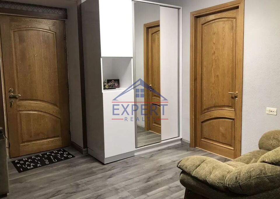 ԱՐԱԲԿԻՐ, ԿՈՄԻՏԱՍԻ ՊՈՂՈՏԱ, 3 ՍԵՆՅԱԿ