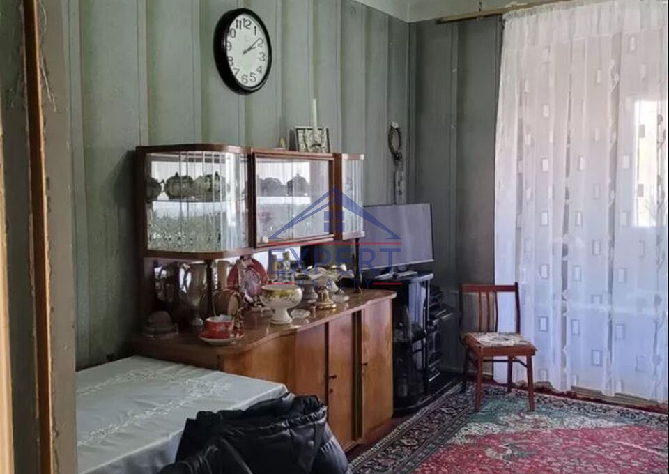 ԱՐԱԲԿԻՐ, ԿՈՄԻՏԱՍԻ ՊՈՂՈՏԱ, 3 ՍԵՆՅԱԿ