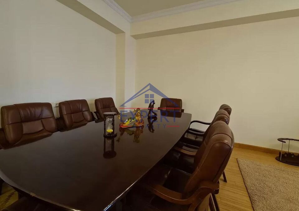 ԿԵՆՏՐՈՆ,ԱՐԳԻՇՏԻ ՓՈՂ․  4 ՍԵՆՅԱԿ