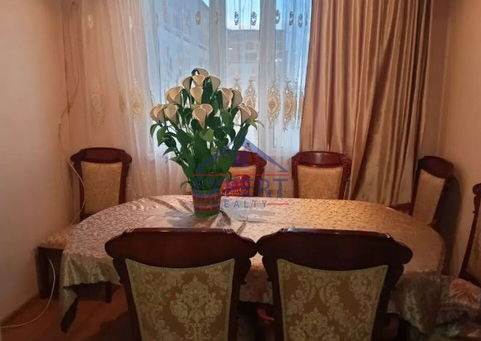 ՔԱՆԱՔԵՌ ԶԵՅԹՈՒՆ, ՄԵԼԻՔ ՄԵԼԻՔՅԱՆ ՓՈՂՈՑ, 4 ՍԵՆՅԱԿ
