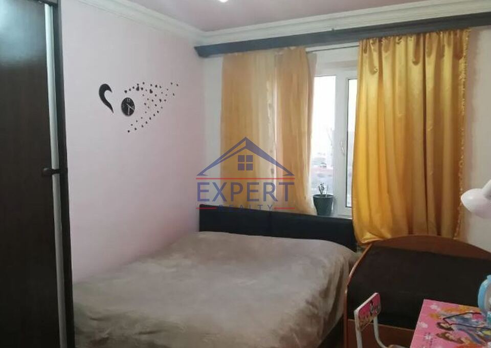 ՔԱՆԱՔԵՌ ԶԵՅԹՈՒՆ, ՄԵԼԻՔ ՄԵԼԻՔՅԱՆ ՓՈՂՈՑ, 4 ՍԵՆՅԱԿ