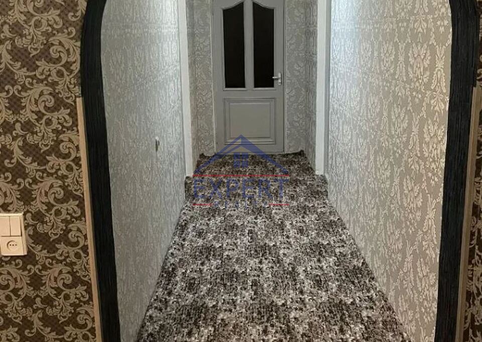 ԱՎԱՆ ԱՌԻՆՋ, 4 ՍԵՆՅԱԿ