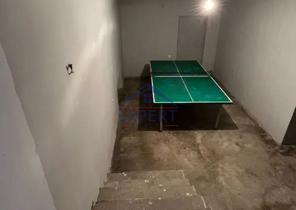 ԱՎԱՆ ԱՌԻՆՋ, 4 ՍԵՆՅԱԿ