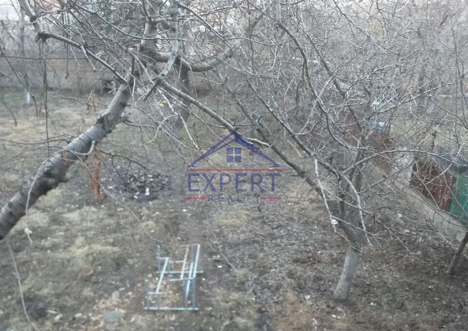 ԱՎԱՆ ԱՌԻՆՋ, 4 ՍԵՆՅԱԿ
