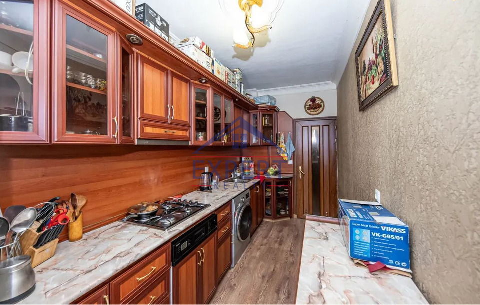 ՔԱՆԱՔԵՌ-ԶԵՅԹՈՒՆ, ՄԻՆԱՍ ԱՎԵՏԻՍՅԱՆ ՓՈՂՈՑ, 4 ՍԵՆՅԱԿ