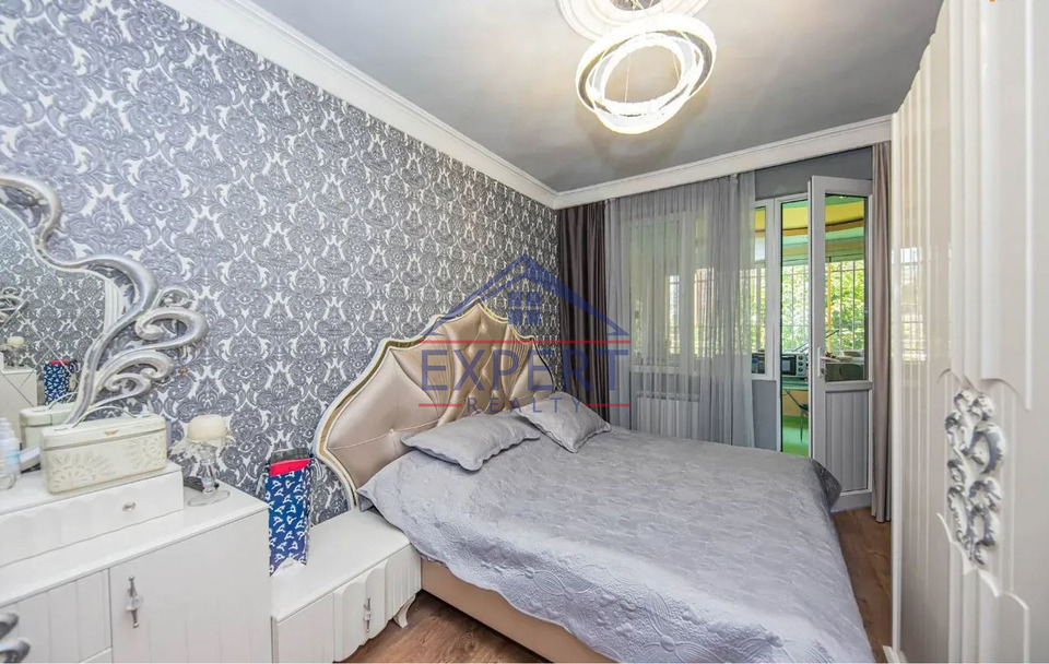 ՔԱՆԱՔԵՌ-ԶԵՅԹՈՒՆ, ՄԻՆԱՍ ԱՎԵՏԻՍՅԱՆ ՓՈՂՈՑ, 4 ՍԵՆՅԱԿ