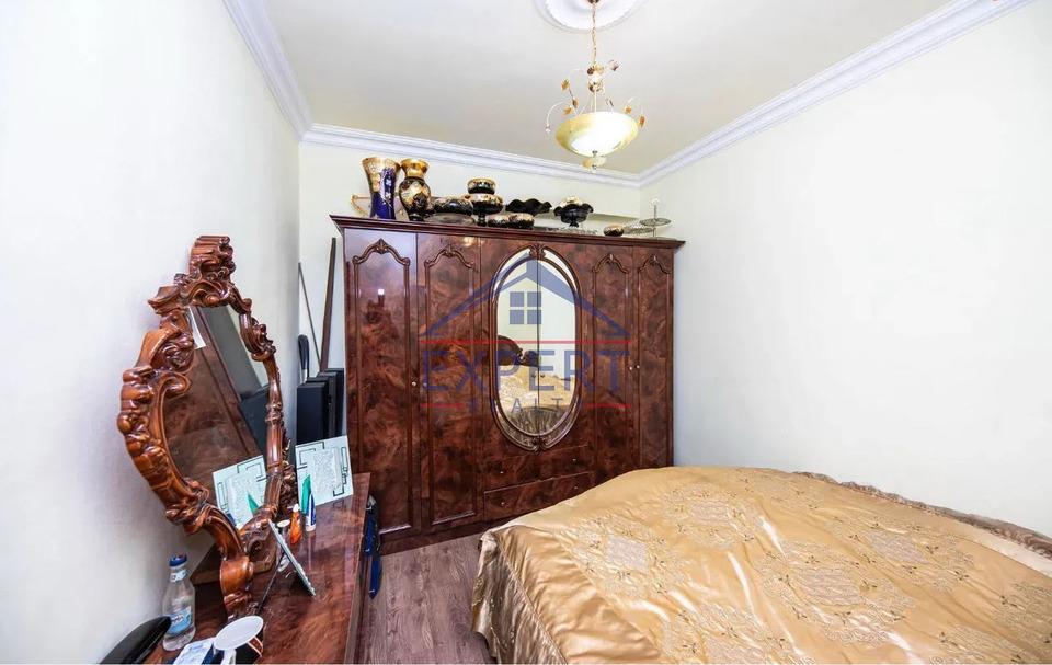 ՔԱՆԱՔԵՌ-ԶԵՅԹՈՒՆ, ՄԻՆԱՍ ԱՎԵՏԻՍՅԱՆ ՓՈՂՈՑ, 4 ՍԵՆՅԱԿ