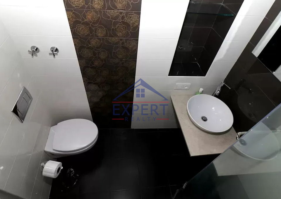 ԿԵՆՏՐՈՆ,ՆԱԼԲԱՆԴՅԱՆ ՓՈՂՈՑ  3 ՍԵՆՅԱԿ