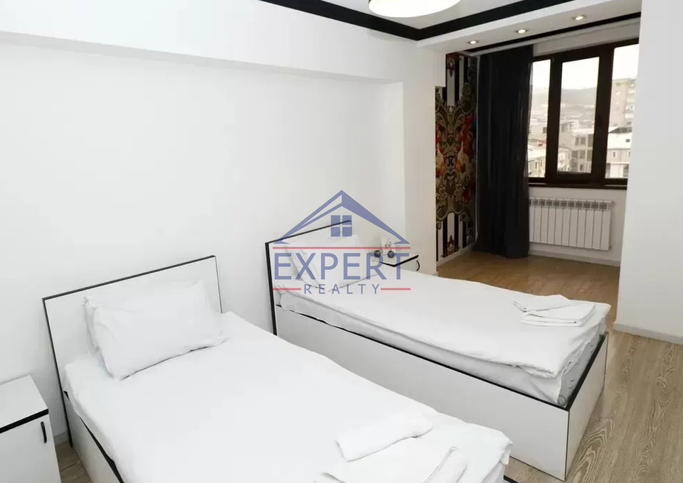 ԿԵՆՏՐՈՆ,ՆԱԼԲԱՆԴՅԱՆ ՓՈՂՈՑ  3 ՍԵՆՅԱԿ