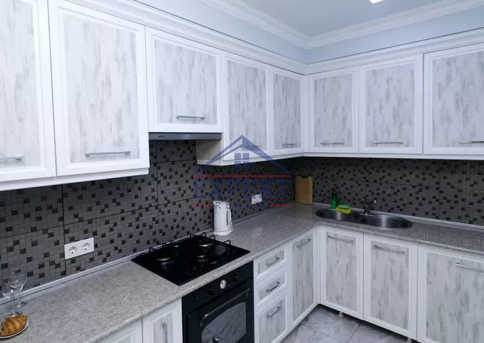 ԿԵՆՏՐՈՆ,ՆԱԼԲԱՆԴՅԱՆ ՓՈՂՈՑ  3 ՍԵՆՅԱԿ