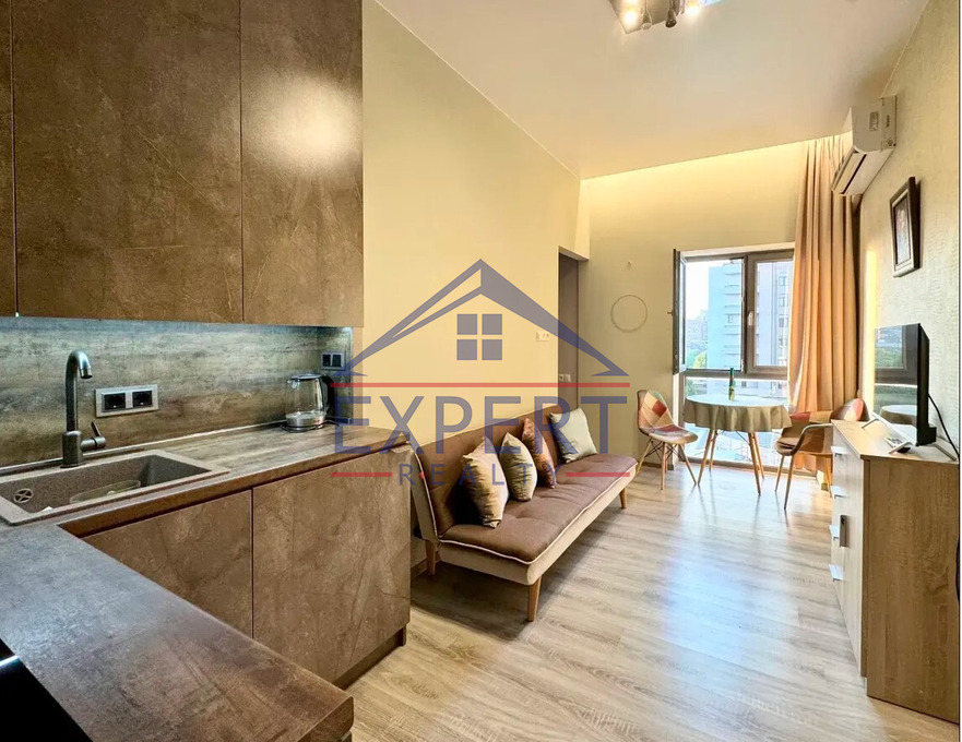 ԿԵՆՏՐՈՆ, ԽՈՐԵՆԱՑԻ ՓՈՂՈՑ, 2 ՍԵՆՅԱԿ