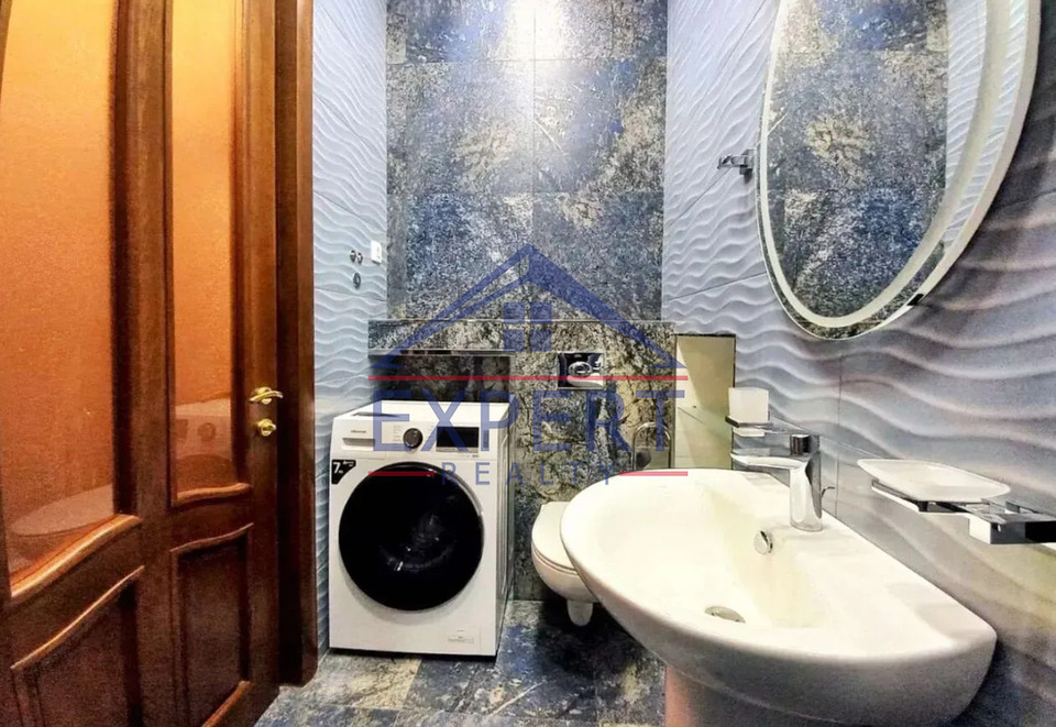 ԿԵՆՏՐՈՆ, ՄՈՍԿՈՎՅԱՆ ՓՈՂՈՑ, 2 ՍԵՆՅԱԿ