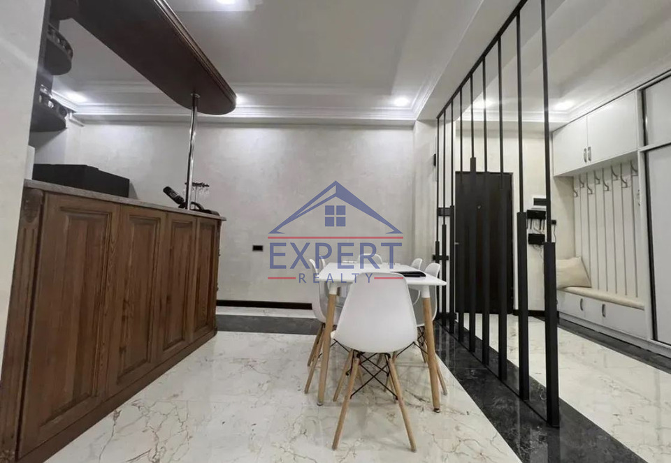 ԱՐԱԲԿԻՐ, ՕՐԲԵԼԻ ԵՂԲԱՅՐՆԵՐ ՓՈՂՈՑ, 5 ՍԵՆՅԱԿ