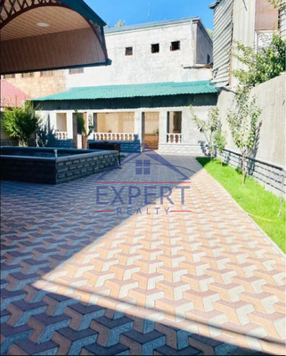 Կենտրոն, Գրիգոր Հարությունյան, 450քմ․, 7սենյակ, 3 հարկ