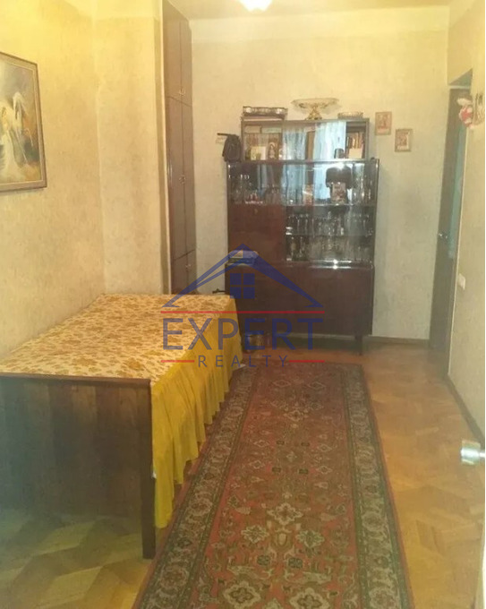 ԿԵՆՏՐՈՆ, ՀԵՐԱՑԻ ՓՈՂՈՑ, 2 ՍԵՆՅԱԿ
