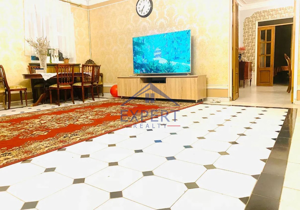 ԿԵՆՏՐՈՆ, ԳՐԻԳՈՐ ՀԱՐՈՒԹՅՈՒՆՅԱՆ ՓՈՂՈՑ, 7 ՍԵՆՅԱԿ