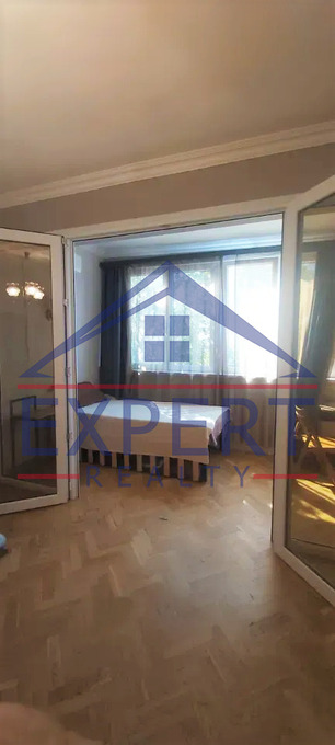 ԱՐԱԲԿԻՐ, ՀՐԱՉՅԱ ՔՈՉԱՐ ՓՈՂՈՑ, 3 ՍԵՆՅԱԿ