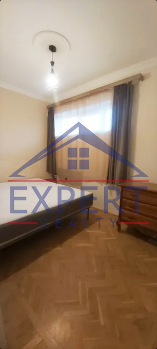 ԱՐԱԲԿԻՐ, ՀՐԱՉՅԱ ՔՈՉԱՐ ՓՈՂՈՑ, 3 ՍԵՆՅԱԿ