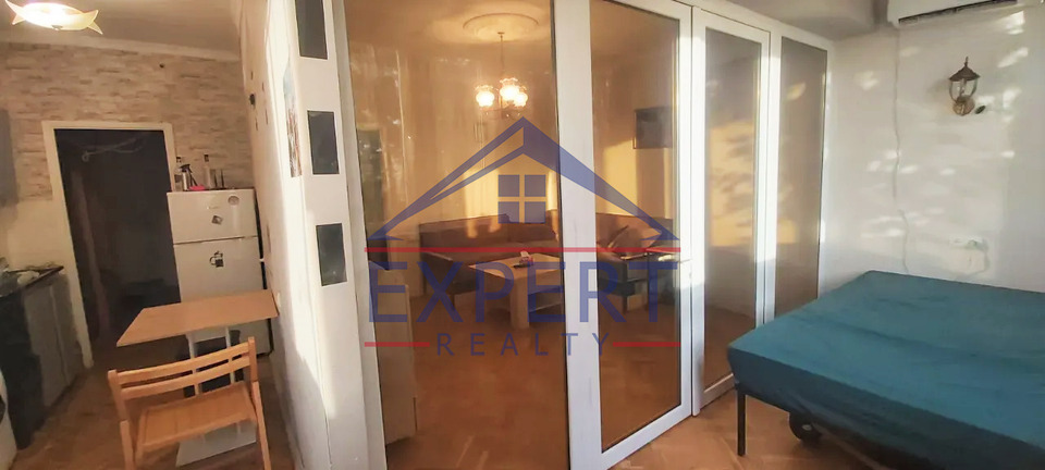 ԱՐԱԲԿԻՐ, ՀՐԱՉՅԱ ՔՈՉԱՐ ՓՈՂՈՑ, 3 ՍԵՆՅԱԿ