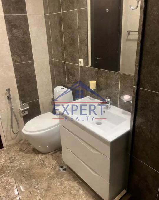 ԿԵՆՏՐՈՆ, ՀՅՈՒՍԻԱՅԻՆ ՊՈՂՈՏԱ, 3 ՍԵՆՅԱԿ