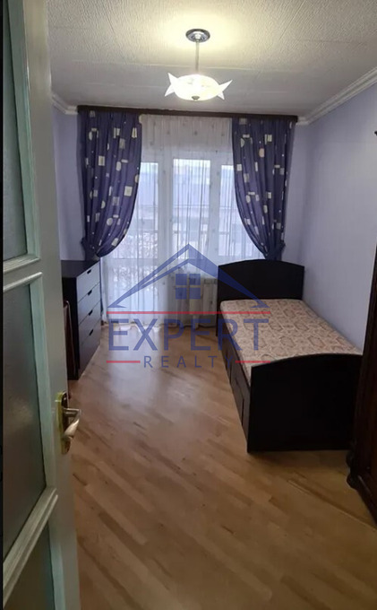 ԿԵՆՏՐՈՆ, ԶԱՔՅԱՆ ՓՈՂՈՑ, 4 ՍԵՆՅԱԿ