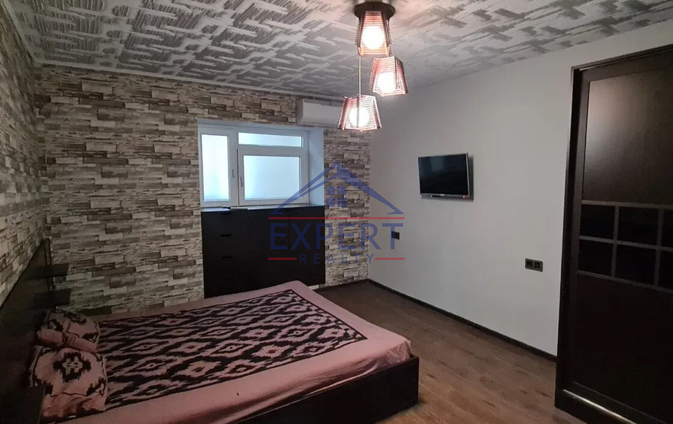 ԿԵՆՏՐՈՆ, ԶԱՔՅԱՆ ՓՈՂՈՑ, 4 ՍԵՆՅԱԿ