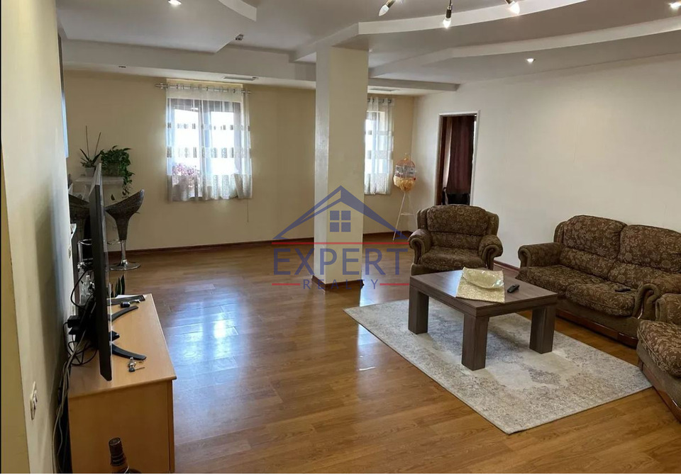 ԿԵՆՏՐՈՆ, ԱԲՈՎՅԱՆ ՓՈՂՈՑ, 3 ՍԵՆՅԱԿ