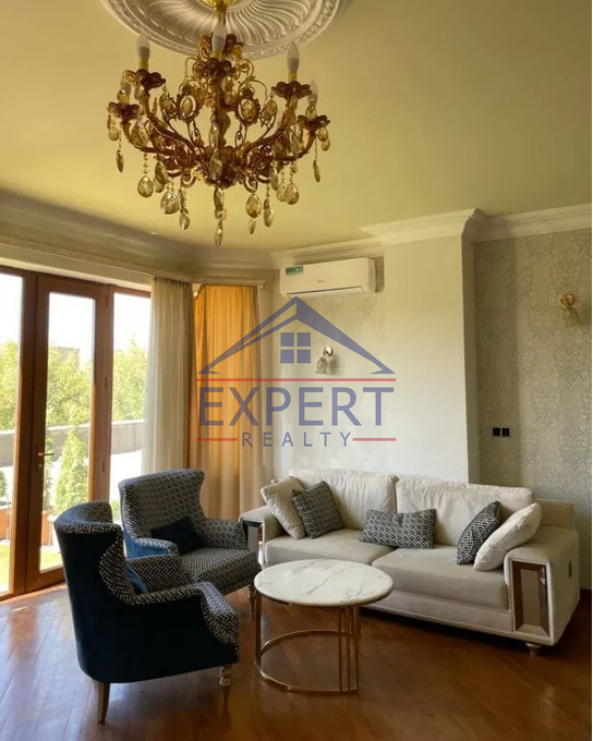 ԿԵՆՏՐՈՆ, ՎԱՐԴԱՆԱՆՑ ՓՈՂՈՑ, 3 ՍԵՆՅԱԿ