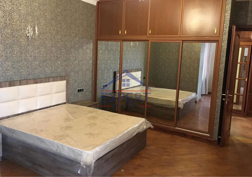 ԿԵՆՏՐՈՆ, ՎԱՐԴԱՆԱՆՑ ՓՈՂՈՑ, 3 ՍԵՆՅԱԿ