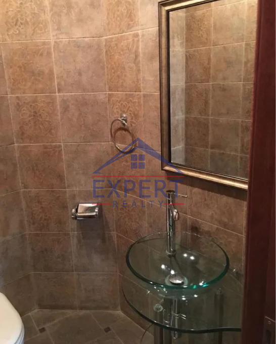 ԿԵՆՏՐՈՆ, ՎԱՐԴԱՆԱՆՑ ՓՈՂՈՑ, 3 ՍԵՆՅԱԿ