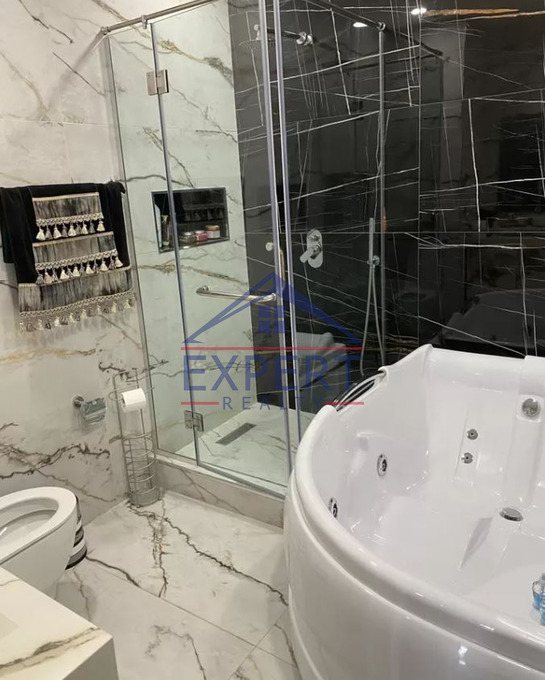 ԿԵՆՏՐՈՆ, ԽՈՐԵՆԱՑՈՒ ՓՈՂՈՑ, 3 ՍԵՆՅԱԿ