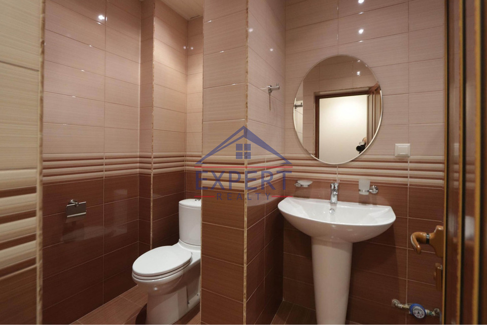 ԱՐԱԲԿԻՐ, ԿՈՄԻՏԱՍԻ ՊՈՂՈՏԱ, 3 ՍԵՆՅԱԿ