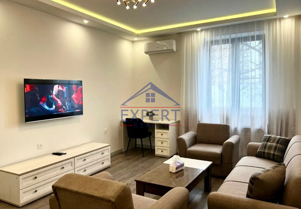 ԿԵՆՏՐՈՆ, ՍԱՐՅԱՆԻ ՓՈՂՈՑ, 2 ՍԵՆՅԱԿ