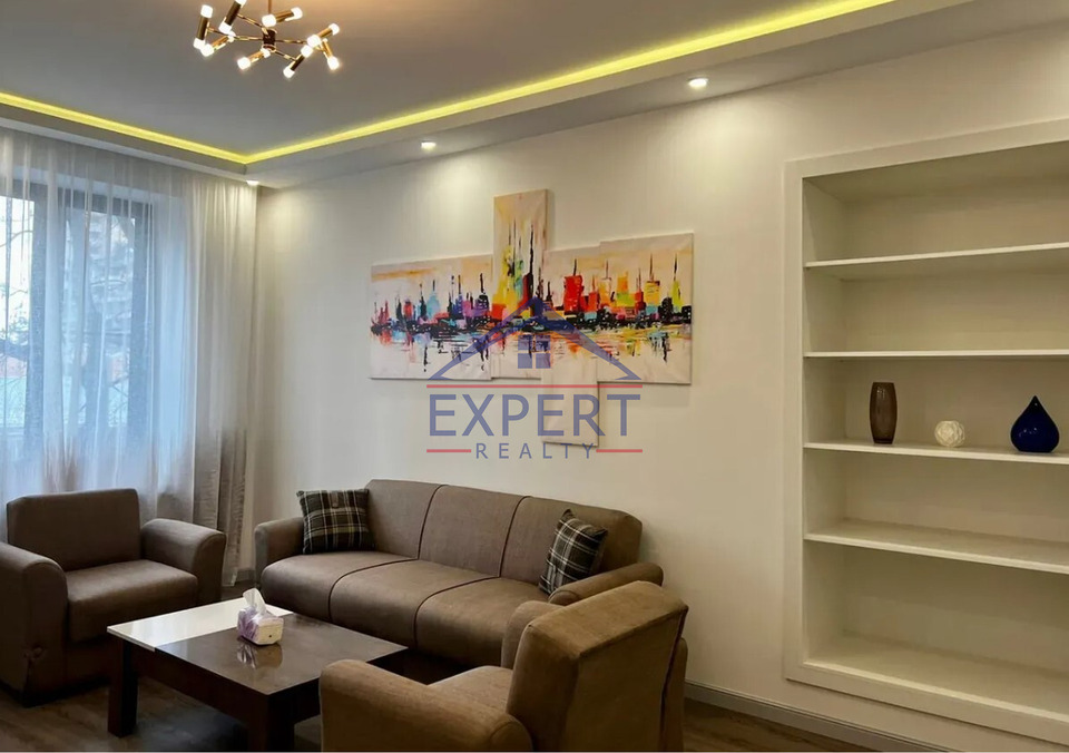 ԿԵՆՏՐՈՆ, ՍԱՐՅԱՆԻ ՓՈՂՈՑ, 2 ՍԵՆՅԱԿ