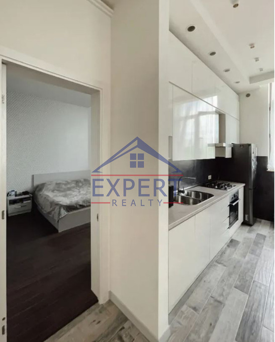 ԿԵՆՏՐՈՆ,  ԲԱՂՐԱՄՅԱՆ ՊՈՂՈՏԱ , 4 ՍԵՆՅԱԿ