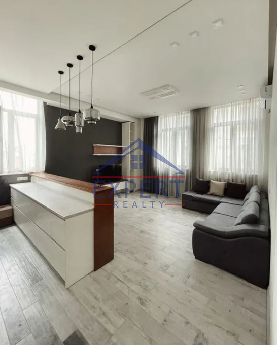 ԿԵՆՏՐՈՆ,  ԲԱՂՐԱՄՅԱՆ ՊՈՂՈՏԱ , 4 ՍԵՆՅԱԿ