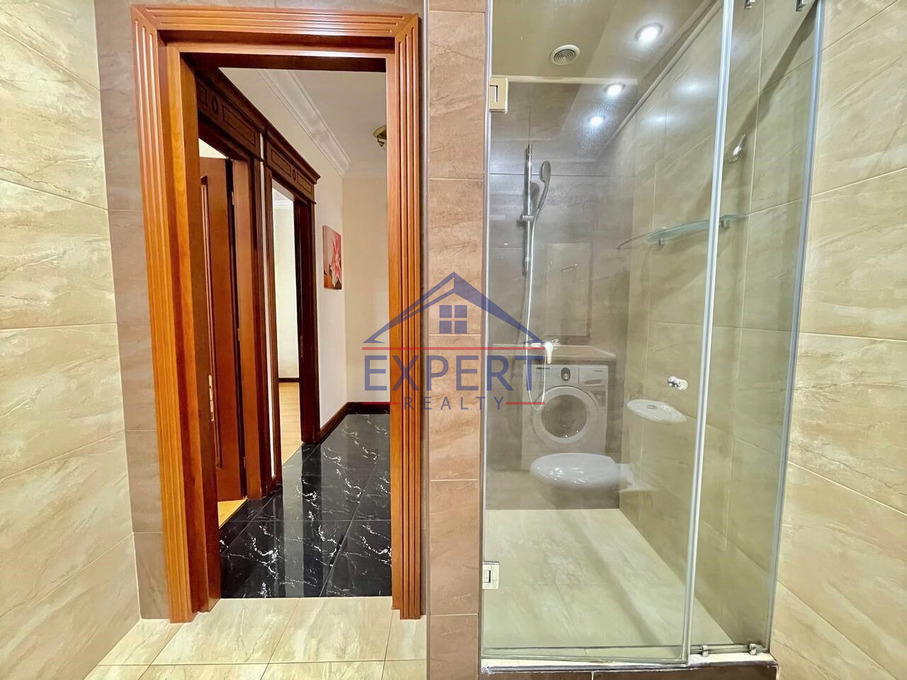 ԿԵՆՏՐՈՆ, ՀՅՈՒՍԻՍԱՅԻՆ ՊՈՂՈՏԱ, 3 ՍԵՆՅԱԿ