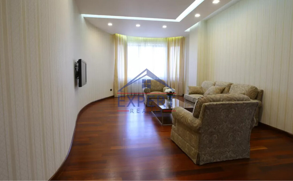 ԿԵՆՏՐՈՆ, ՎԱՐԴԱՆԱՆՑ  ՓՈՂՈՑ, 3 ՍԵՆՅԱԿ