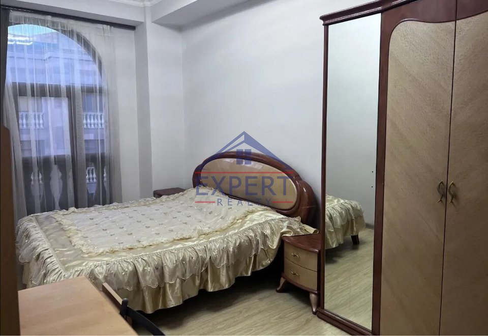 ԱՐԱԲԿԻՐ, ԱԴՈՆՑԻ ՓՈՂՈՑ, 3 ՍԵՆՅԱԿ